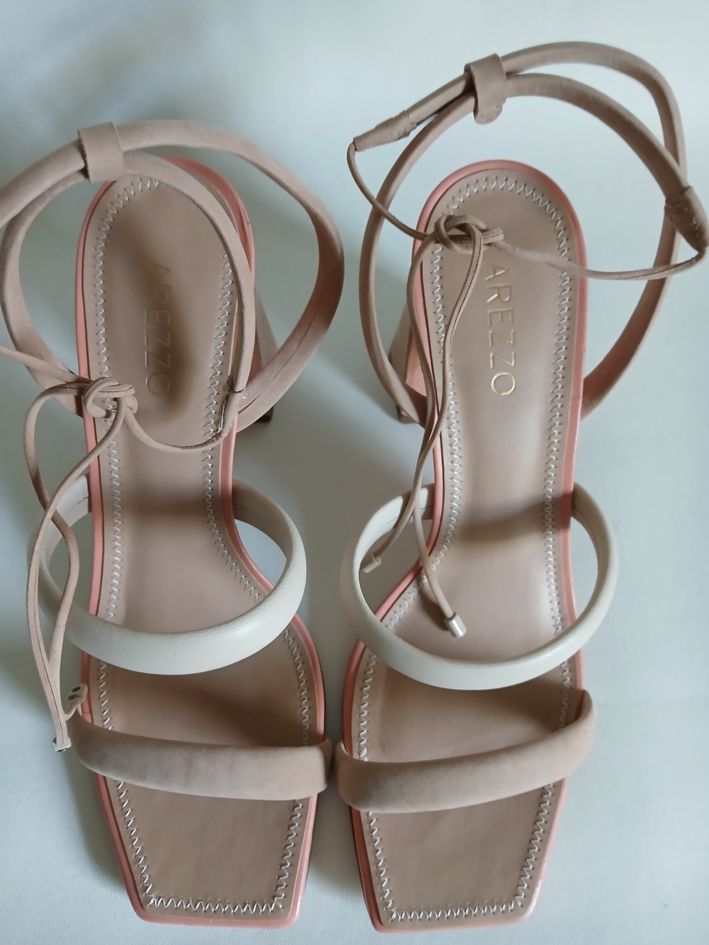 Arezzo Women's Two-Tone Block Heel Open Toe Shoes Sz8M in Nude & Ivory Ankle Tie - Picture 14 of 16